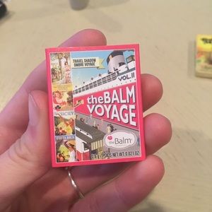 The Balm Voyage Highlighter